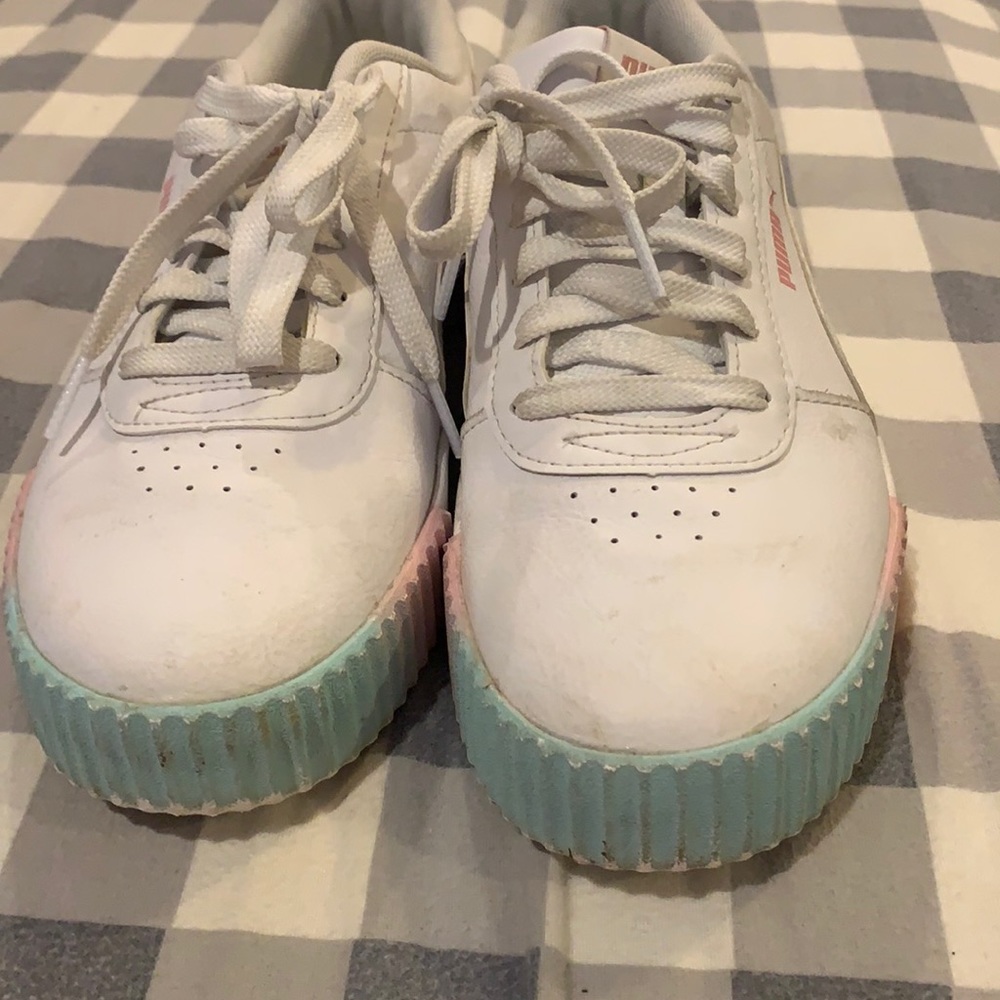 Blue and pink pumas